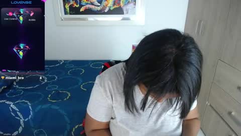 miajoseph_ online show from 02.01.25
