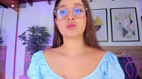 Mia  online show from 01.09.26