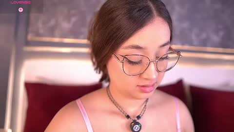 Mia  online show from 07.04.26