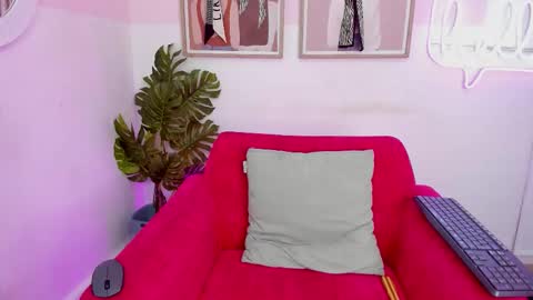 Mia Khalifa online show from 11.29.25