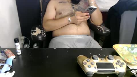 Snapshot of miaking chatting on 09.25.25 Mark online show from 09.25.25