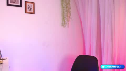 Snapshot of miaknox chatting on 12.12.24 Mia online show from 12.12.24