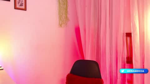 Snapshot of miaknox chatting on 02.04.25 Mia online show from 02.04.25