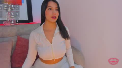 Snapshot of miakris1 chatting on 09.13.25 miakris1 online show from 09.13.25