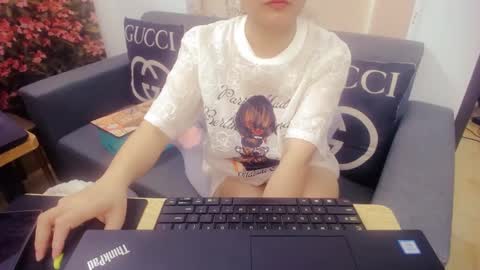 Mia online show from 10.04.25