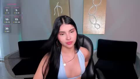 Call me Mia  online show from 09.11.25