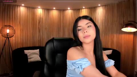 Snapshot of mialaurence_ chatting on 07.01.26 Call me Mia online show from 07.01.26