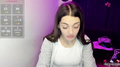 Snapshot of mialune01 chatting on 03.23.26 mialune01 online show from 03.23.26