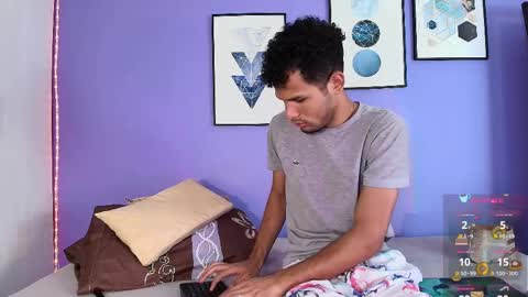 Snapshot of mialuxx chatting on 02.21.25 Mia online show from 02.21.25