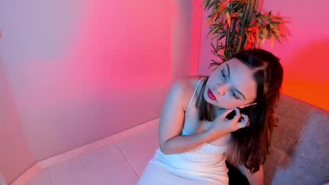 Snapshot of mialuxx chatting on 03.03.25 Mia online show from 03.03.25