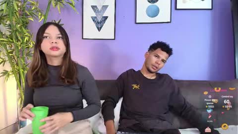 Snapshot of mialuxx chatting on 03.08.25 Mia online show from 03.08.25