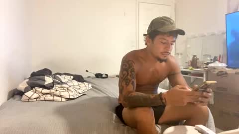 miamiclos1 online show from 10.30.25