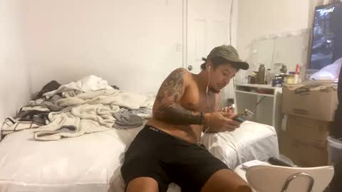 miamiclos1 online show from 11.09.25