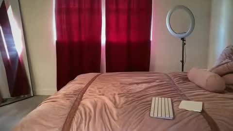 MiamiWorld online show from 01.07.26