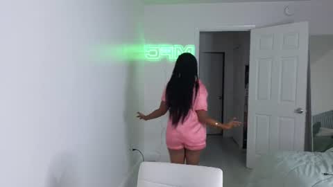 MiamiWorld online show from 08.03.26