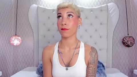 Snapshot of miamorgann chatting on 12.25.24 Mia Morgann online show from 12.25.24