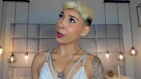 Snapshot of miamorgann chatting on 01.12.25 Mia Morgann online show from 01.12.25