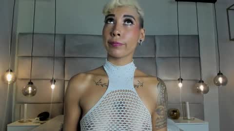 Snapshot of miamorgann chatting on 02.12.25 Mia Morgann online show from 02.12.25