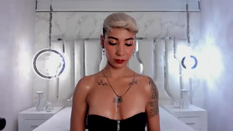 Snapshot of miamorgann chatting on 02.21.25 Mia Morgann online show from 02.21.25