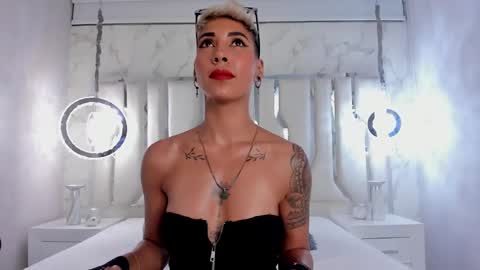 Snapshot of miamorgann chatting on 02.21.25 Mia Morgann online show from 02.21.25