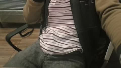 miamorr_ online show from 12.18.25