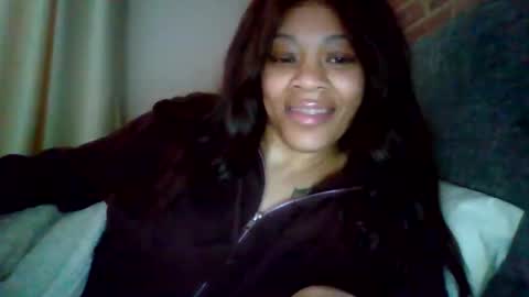 MiaMuffn online show from 02.17.26