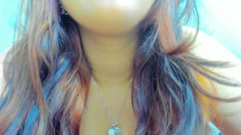 Mia  online show from 02.26.26