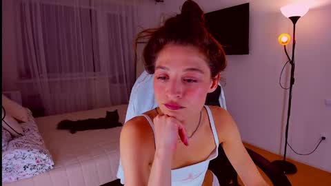 Mia online show from 06.02.26