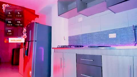 Snapshot of miapink_ofi_ chatting on 09.23.25 miapink_ofi_ online show from 09.23.25