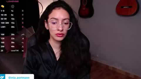 MIAPORTMANN online show from 02.01.26