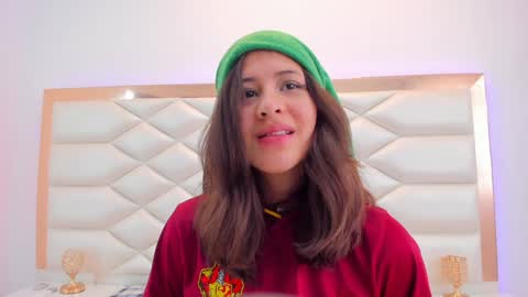 Sweetie Mia online show from 01.13.25