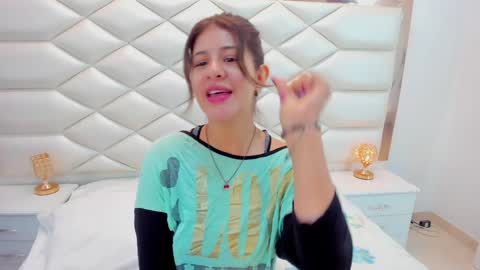 Sweetie Mia online show from 01.27.25