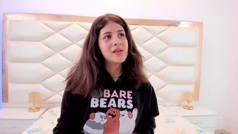 Sweetie Mia online show from 01.30.25