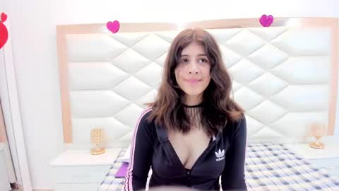 Sweetie Mia online show from 02.13.25