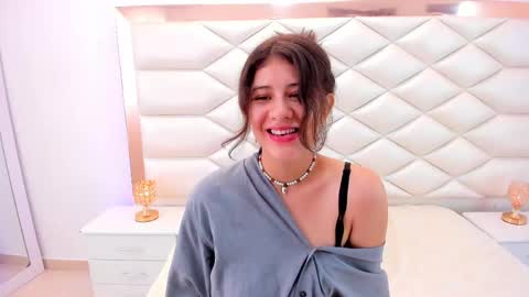 Sweetie Mia online show from 02.20.25