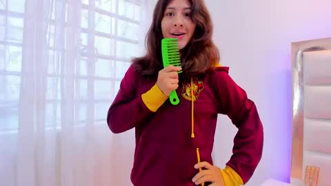 Sweetie Mia online show from 02.24.25