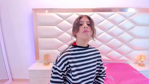 Sweetie Mia online show from 02.28.25
