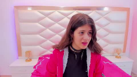 Sweetie Mia online show from 03.07.25