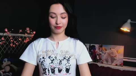 Snapshot of miarielle chatting on 05.02.26 Liz online show from 05.02.26