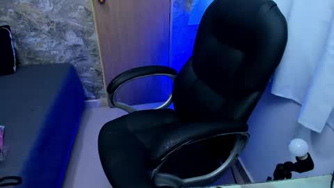 miarivers_1 online show from 05.28.26
