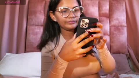 miasaandovaal 22 online show from 01.10.25