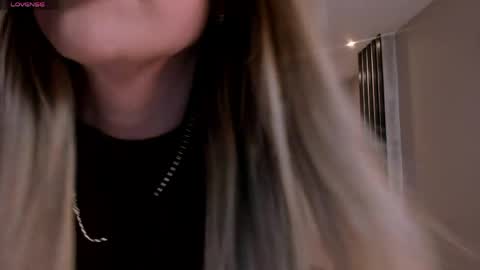 Mia Silva online show from 05.07.26