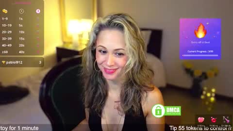 Snapshot of miasiren chatting on 10.26.25 miasiren online show from 10.26.25