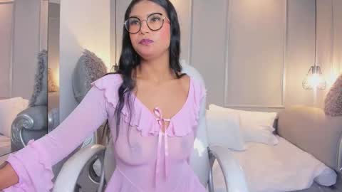 Mia  online show from 03.01.26