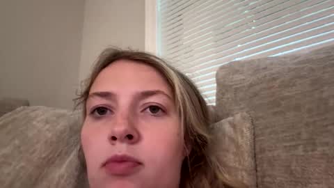 miasmith_001 online show from 06.08.26