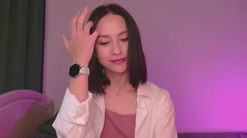 Mia online show from 09.16.25