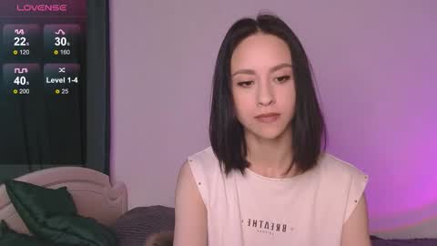 Mia online show from 09.30.25