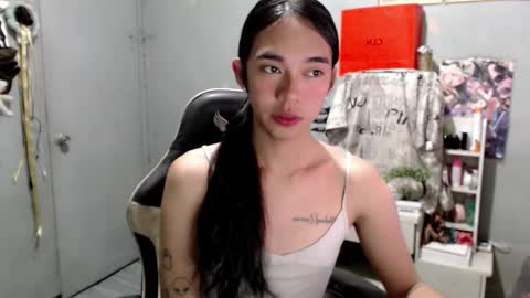 Mia online show from 03.23.26