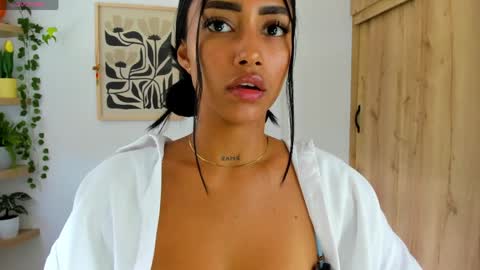 Mia Velvet  online show from 04.03.26