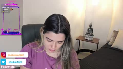 Mia Villalobos online show from 10.21.25